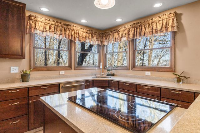 7128 White Oak Valley Road, Mcdonald, TN 37353