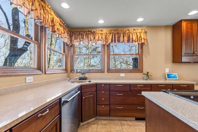 7128 White Oak Valley Road, Mcdonald, TN 37353