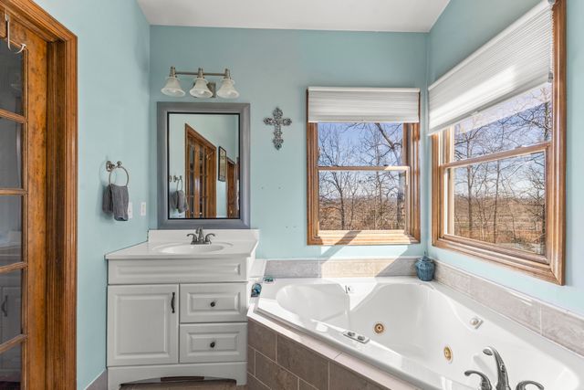 7128 White Oak Valley Road, Mcdonald, TN 37353