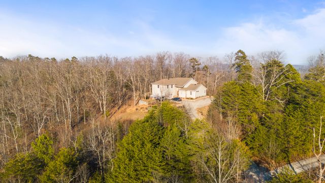 7128 White Oak Valley Road, Mcdonald, TN 37353