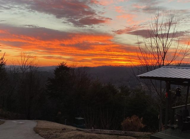 7128 White Oak Valley Road, Mcdonald, TN 37353