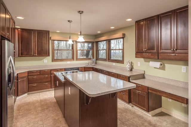 7128 White Oak Valley Road, Mcdonald, TN 37353