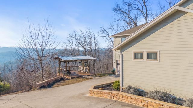 7128 White Oak Valley Road, Mcdonald, TN 37353