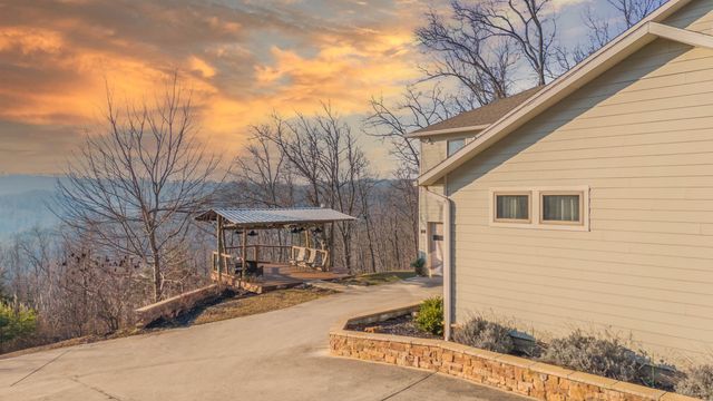 7128 White Oak Valley Road, Mcdonald, TN 37353