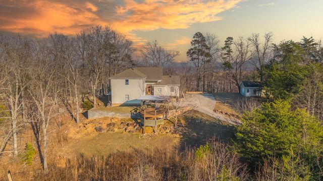7128 White Oak Valley Road, Mcdonald, TN 37353