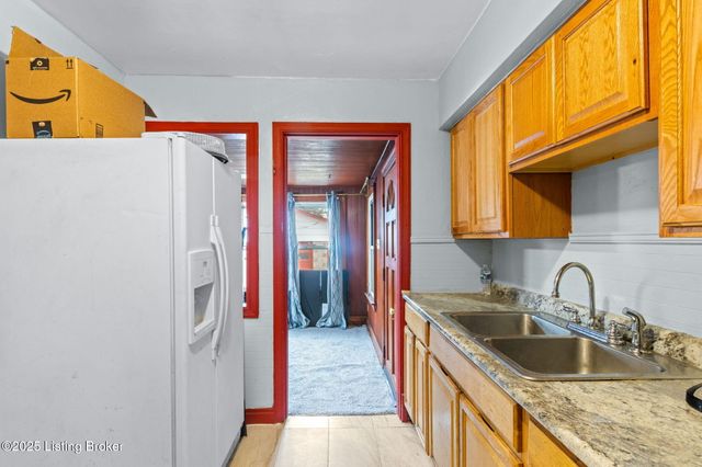 5403 S 3rd St, Louisville, KY 40214