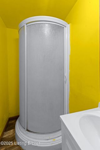 5403 S 3rd St, Louisville, KY 40214