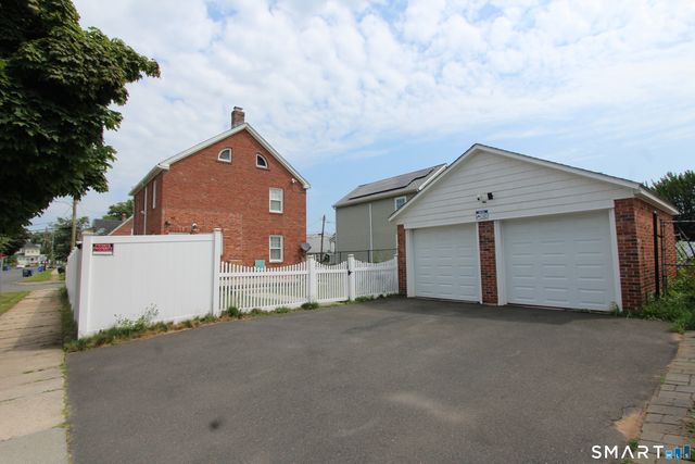 159 Roosevelt Street, Hartford, CT 06114