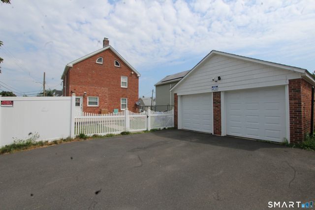 159 Roosevelt Street, Hartford, CT 06114