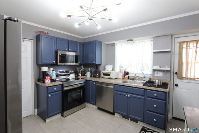 159 Roosevelt Street, Hartford, CT 06114