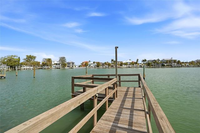 2605 BAY BOULEVARD, Indian Rocks Beach, FL 33785