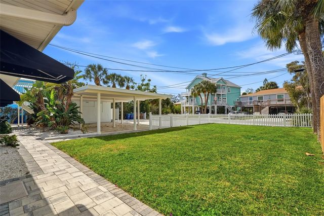 2605 BAY BOULEVARD, Indian Rocks Beach, FL 33785