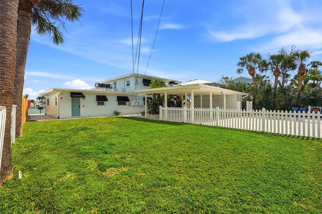 2605 BAY BOULEVARD, Indian Rocks Beach, FL 33785