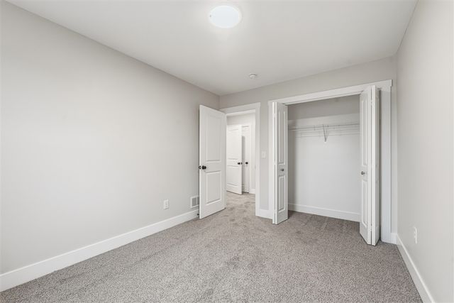 910 Indiana Avenue 12, South Haven, MI 49090