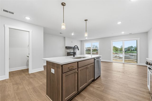 910 Indiana Avenue 12, South Haven, MI 49090