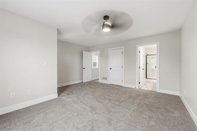 910 Indiana Avenue 12, South Haven, MI 49090