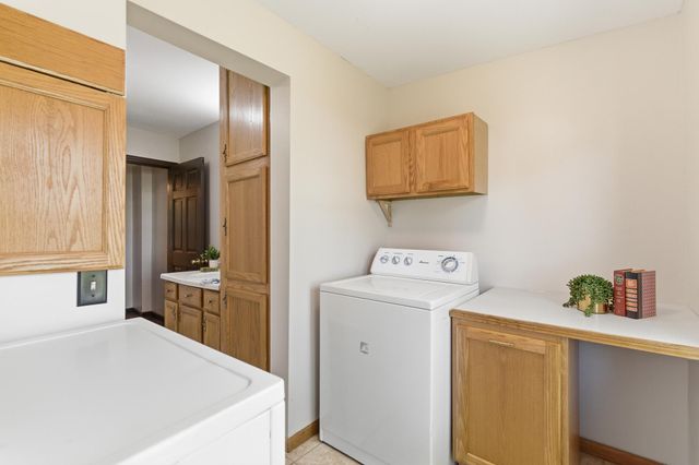 1035 E Main Street, Mankato, MN 56001
