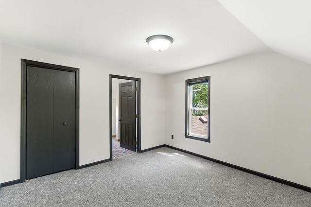 1035 E Main Street, Mankato, MN 56001