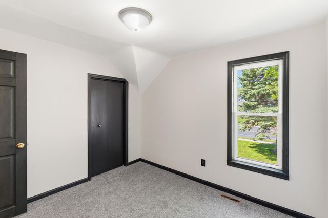 1035 E Main Street, Mankato, MN 56001