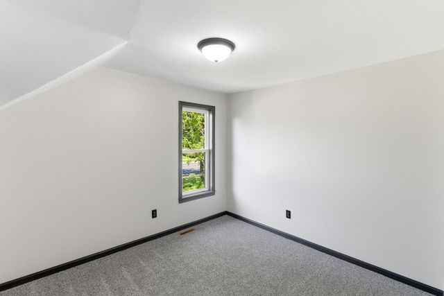 1035 E Main Street, Mankato, MN 56001