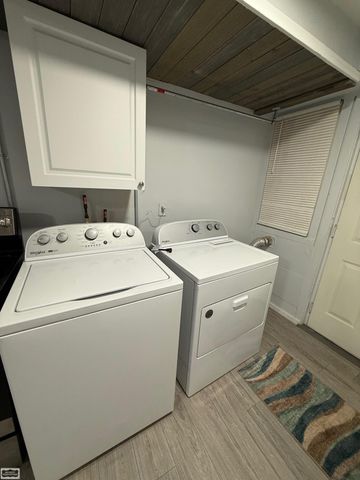 32860 Mecosta Court, Westland, MI 48168