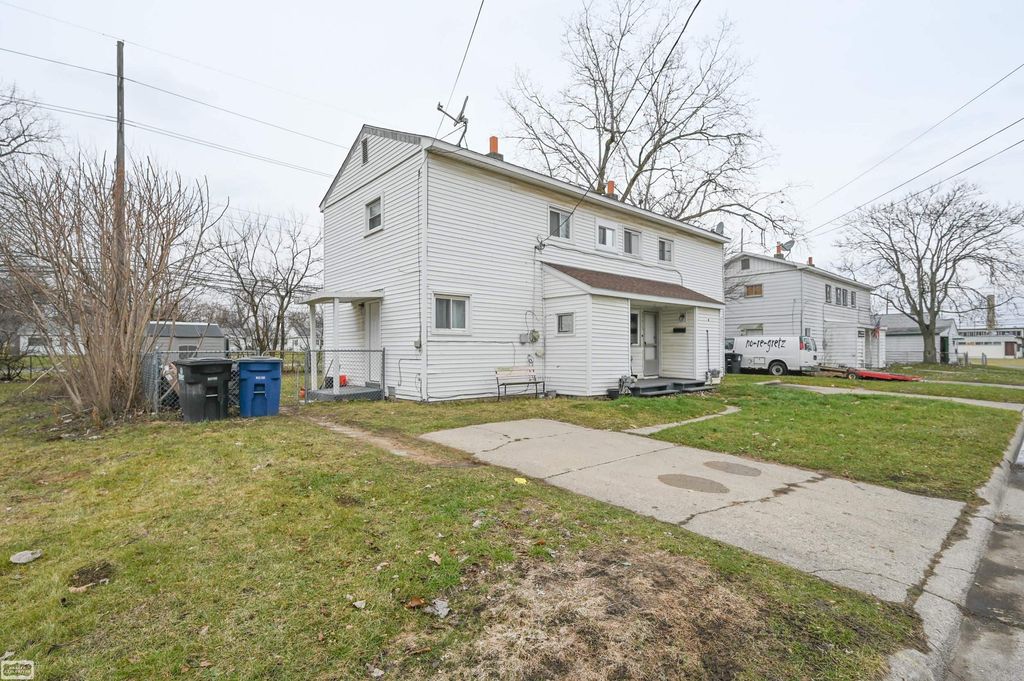 32860 Mecosta Court, Westland, MI 48168