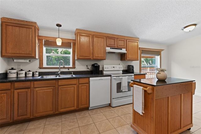 14090 NE 48TH STREET, Williston, FL 32696