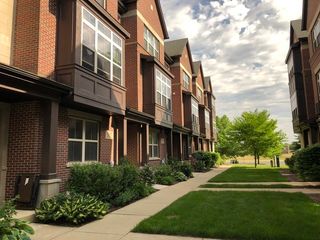 317 W Alpine Springs Drive, Vernon Hills, IL 60061