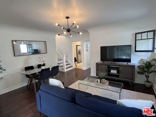 7865 Willoughby Avenue, Los Angeles, CA 90046