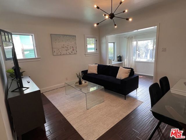 7865 Willoughby Avenue, Los Angeles, CA 90046