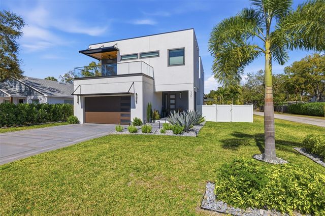 3301 W PAUL AVENUE, Tampa, FL 33611