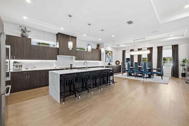 3301 W PAUL AVENUE, Tampa, FL 33611