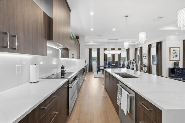 3301 W PAUL AVENUE, Tampa, FL 33611