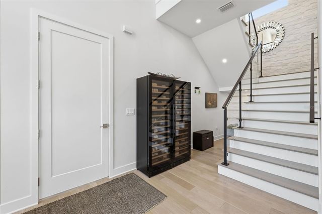 3301 W PAUL AVENUE, Tampa, FL 33611