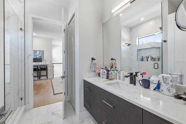 3301 W PAUL AVENUE, Tampa, FL 33611