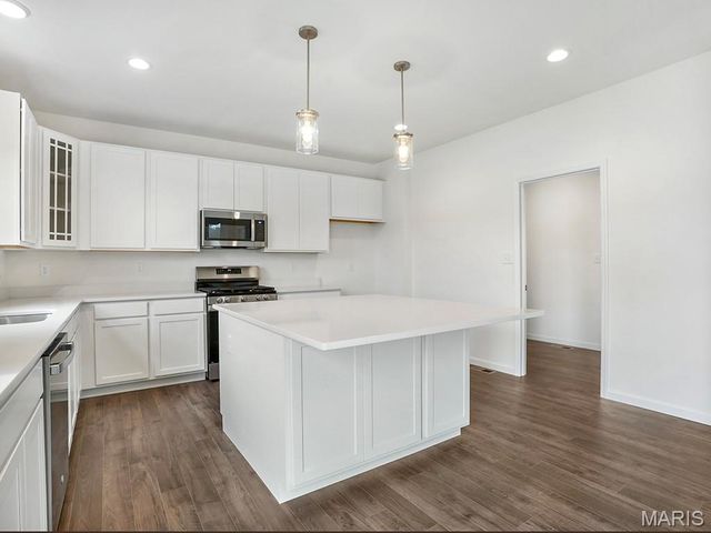 608 Tull Court, Wentzville, MO 63385