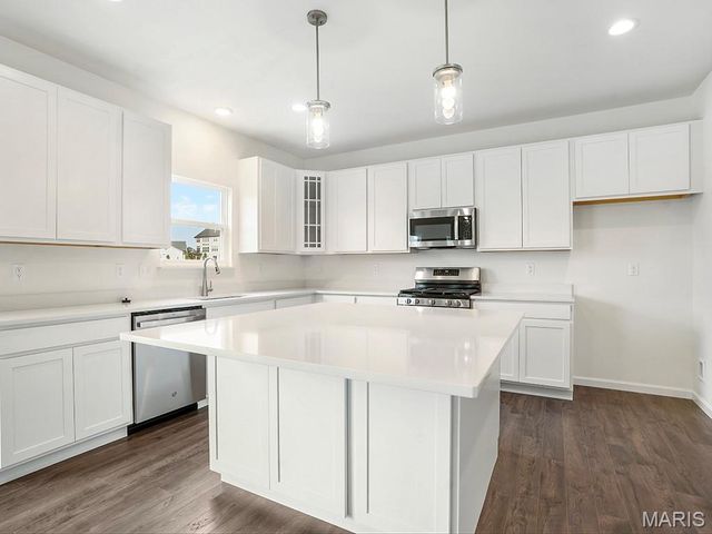 608 Tull Court, Wentzville, MO 63385