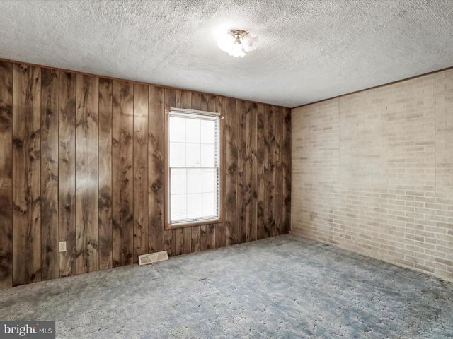 245 DOE ST, Keyser, WV 26726