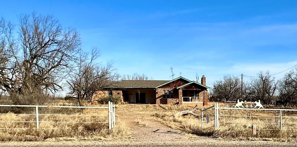 1630 County Rd 305, Colorado City, TX 79512