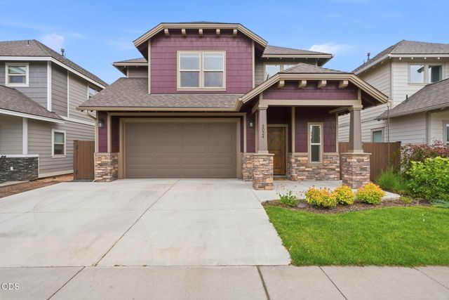 3024 NE Flagstone Avenue, Bend, OR 97701