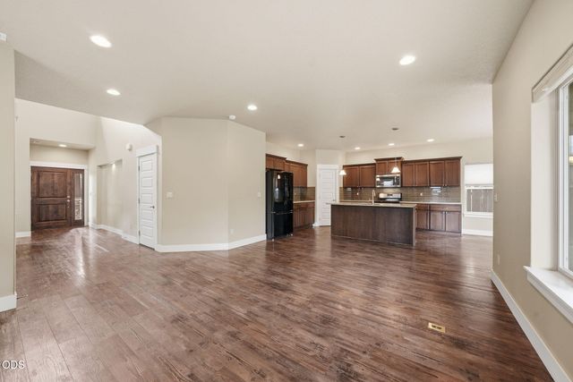 3024 NE Flagstone Avenue, Bend, OR 97701