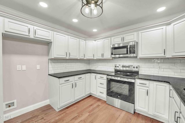 334 Amolee Lane, Sevierville, TN 37876