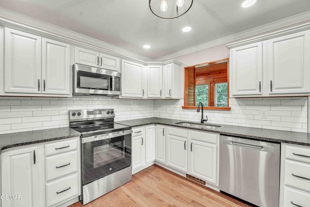 334 Amolee Lane, Sevierville, TN 37876