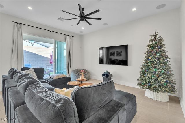 10214 Meandering Dell Street, Las Vegas, NV 89166