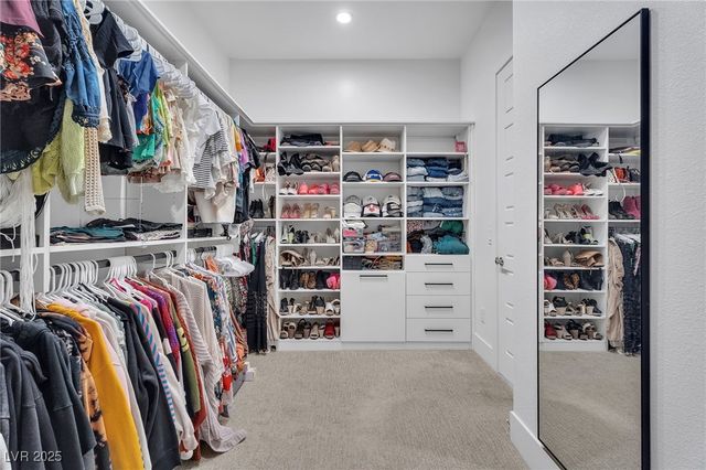 10214 Meandering Dell Street, Las Vegas, NV 89166