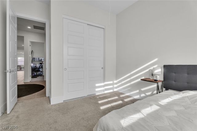 10214 Meandering Dell Street, Las Vegas, NV 89166