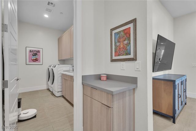 10214 Meandering Dell Street, Las Vegas, NV 89166