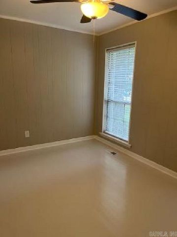 9617 Temple DR, Little Rock, AR 72205