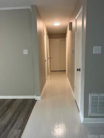 9617 Temple DR, Little Rock, AR 72205