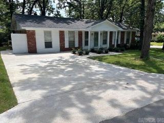 9617 Temple DR, Little Rock, AR 72205